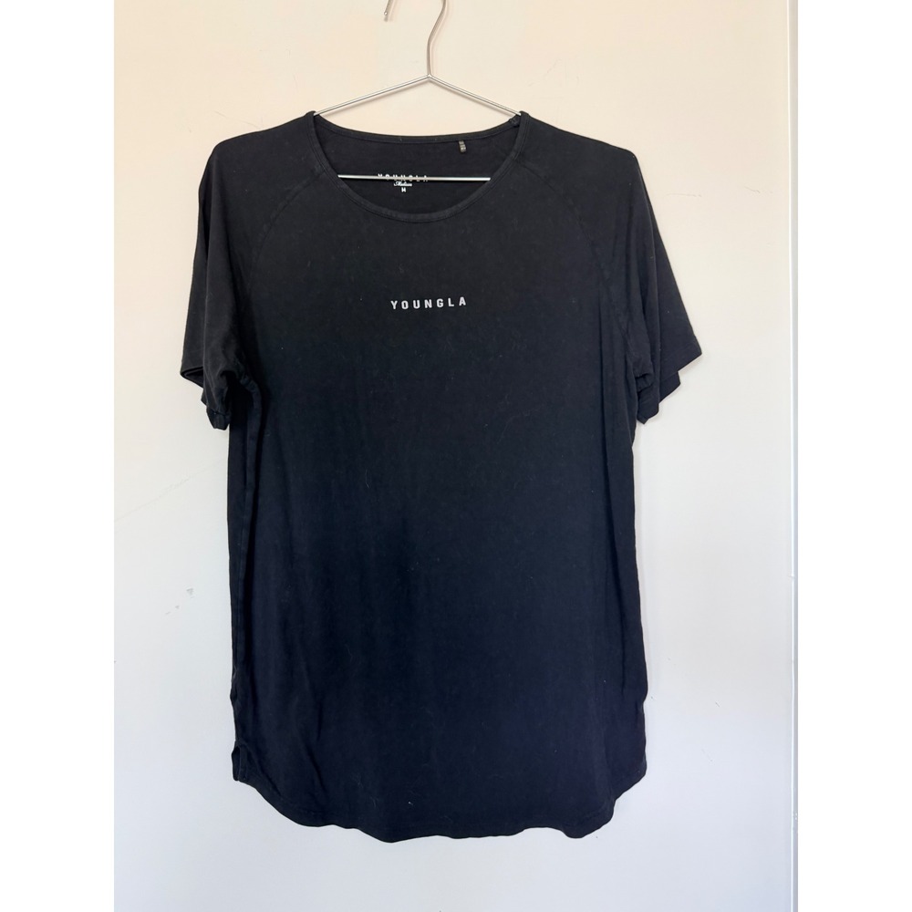 YoungLA  Perfect‎ Tee Mens Black Short Sleeve Curved Hem Gym Shirt Medium